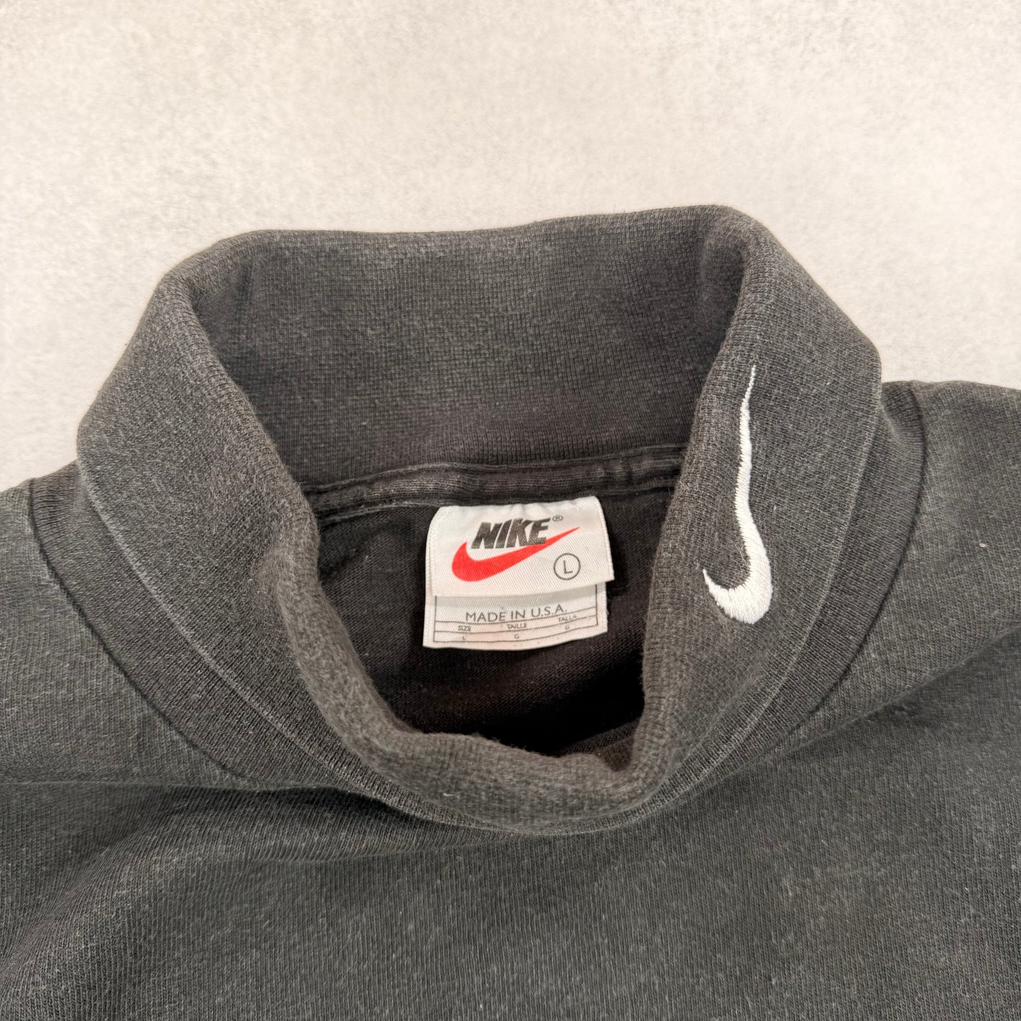 Nike Turtleneck Long Sleeve T-Shirt - L