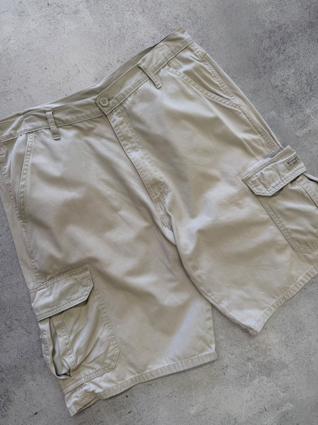 Vintage Wrangler Men's Cargo Shorts - W36