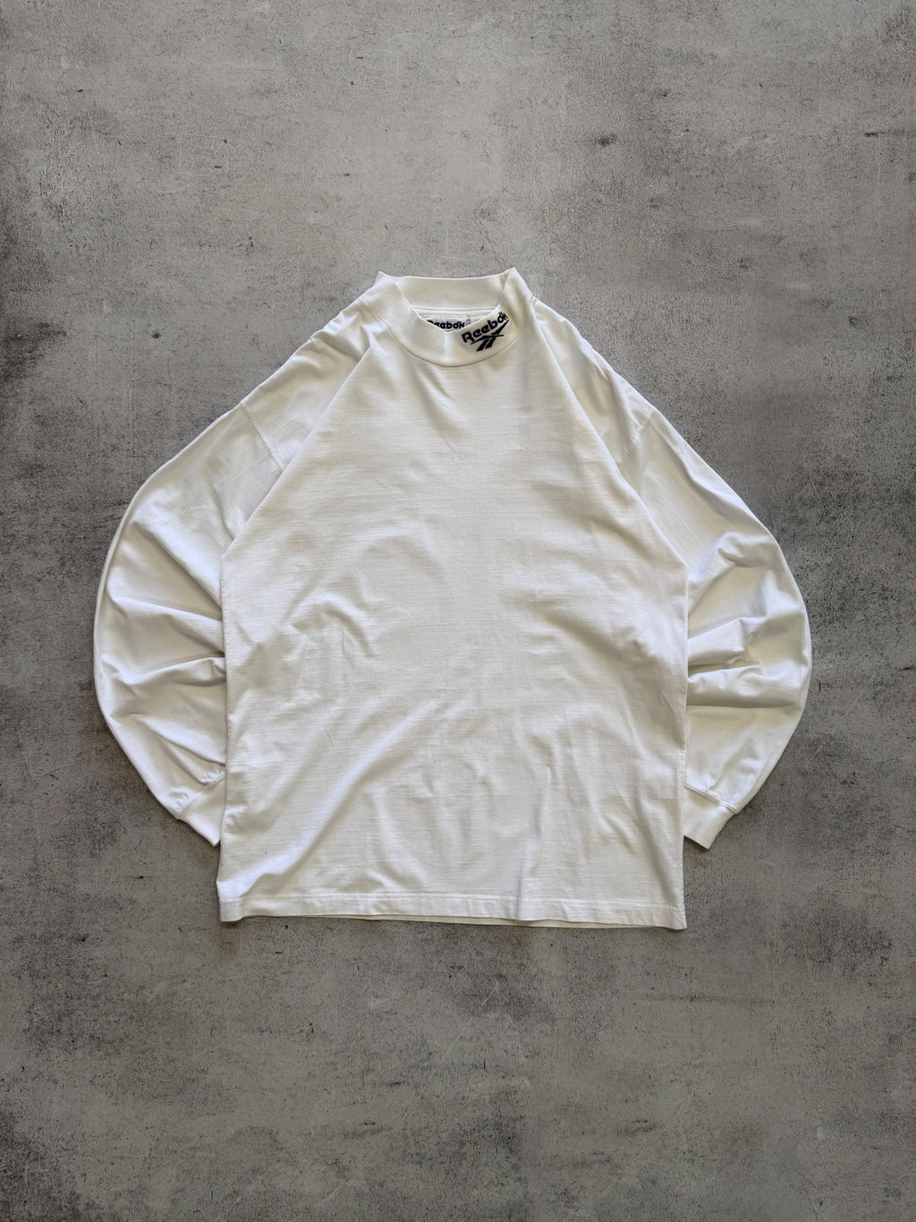 Vintage Reebok White Long Sleeve T-shirt - L